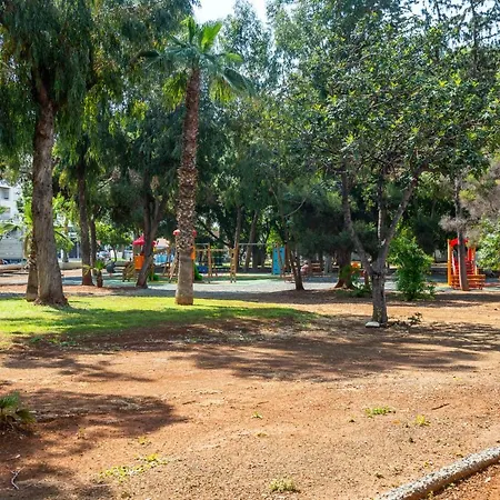 Sunny Three-bedroom Spacious Flat * Larnaca
